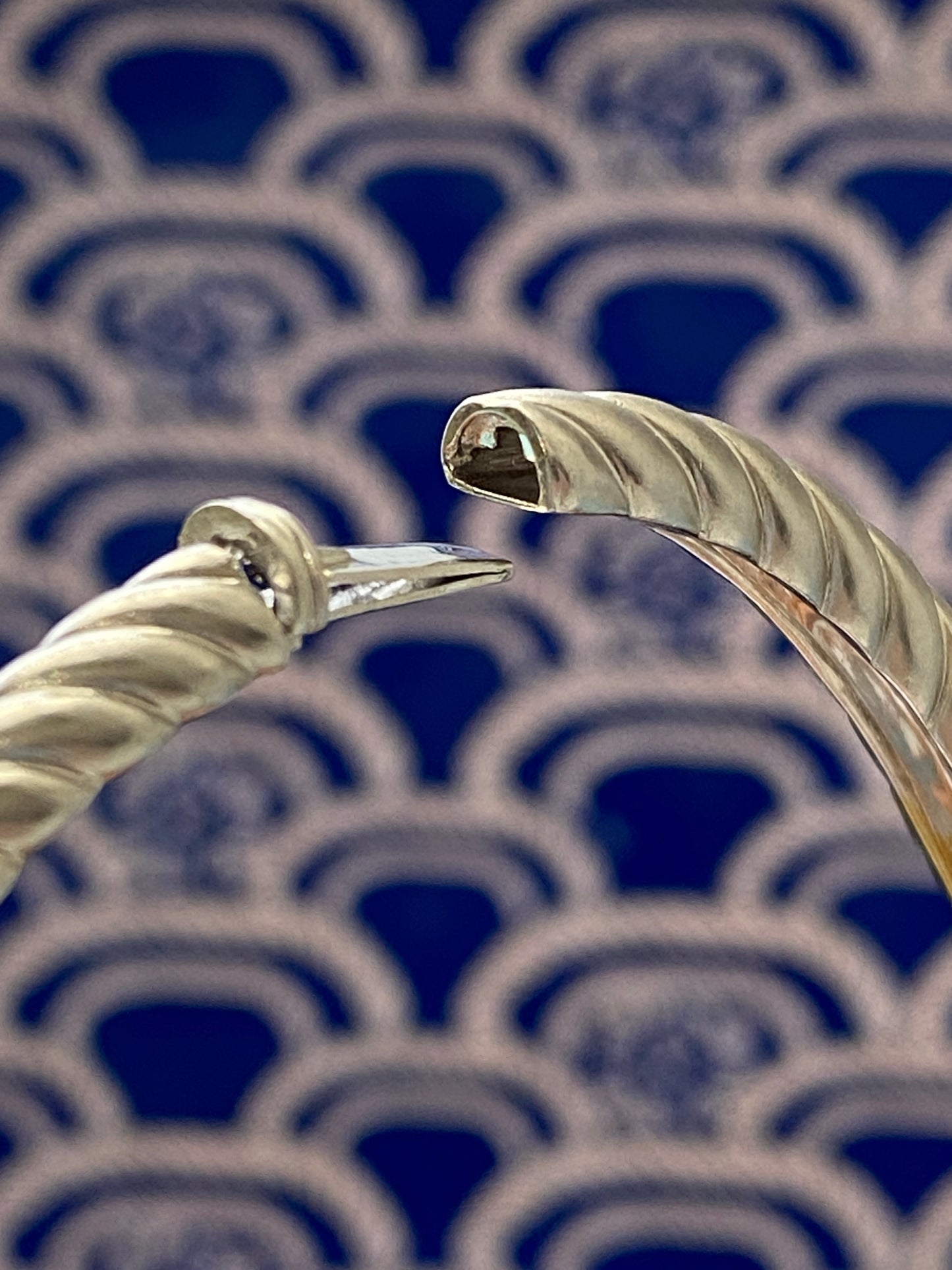 Rope Motif Diamond 2-Tone Gold Bangle