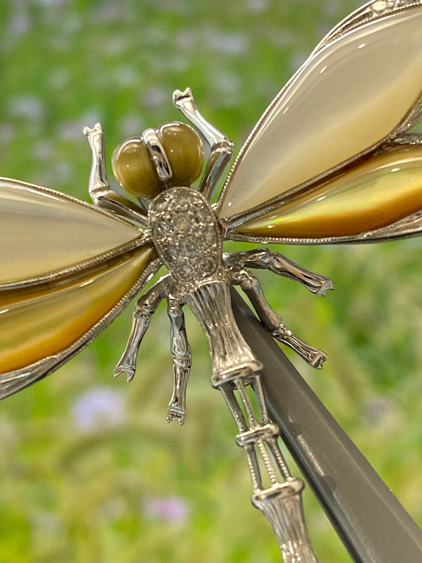 Shell Dragonfly Motif Diamond Gold Brooch