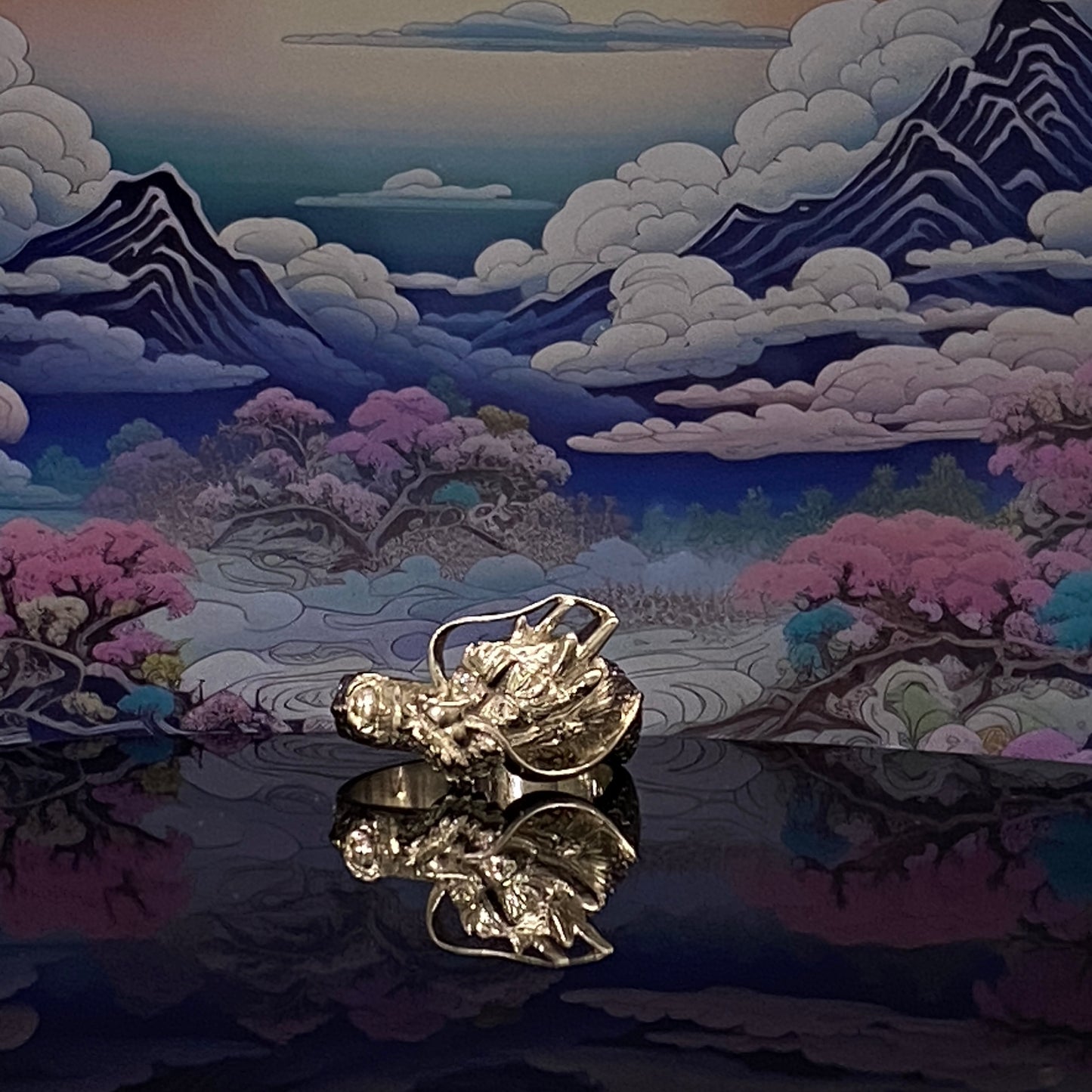 Dragon motif Diamond Ring