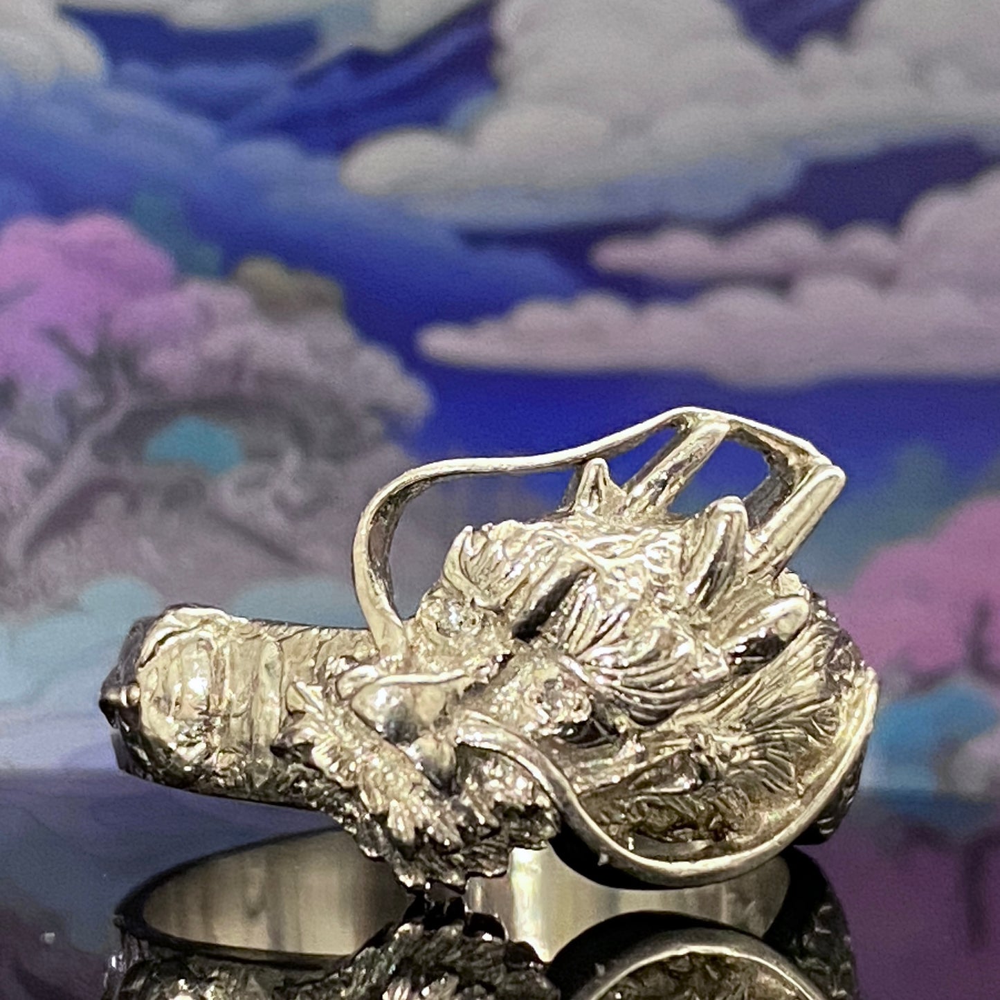 Dragon motif Diamond Ring