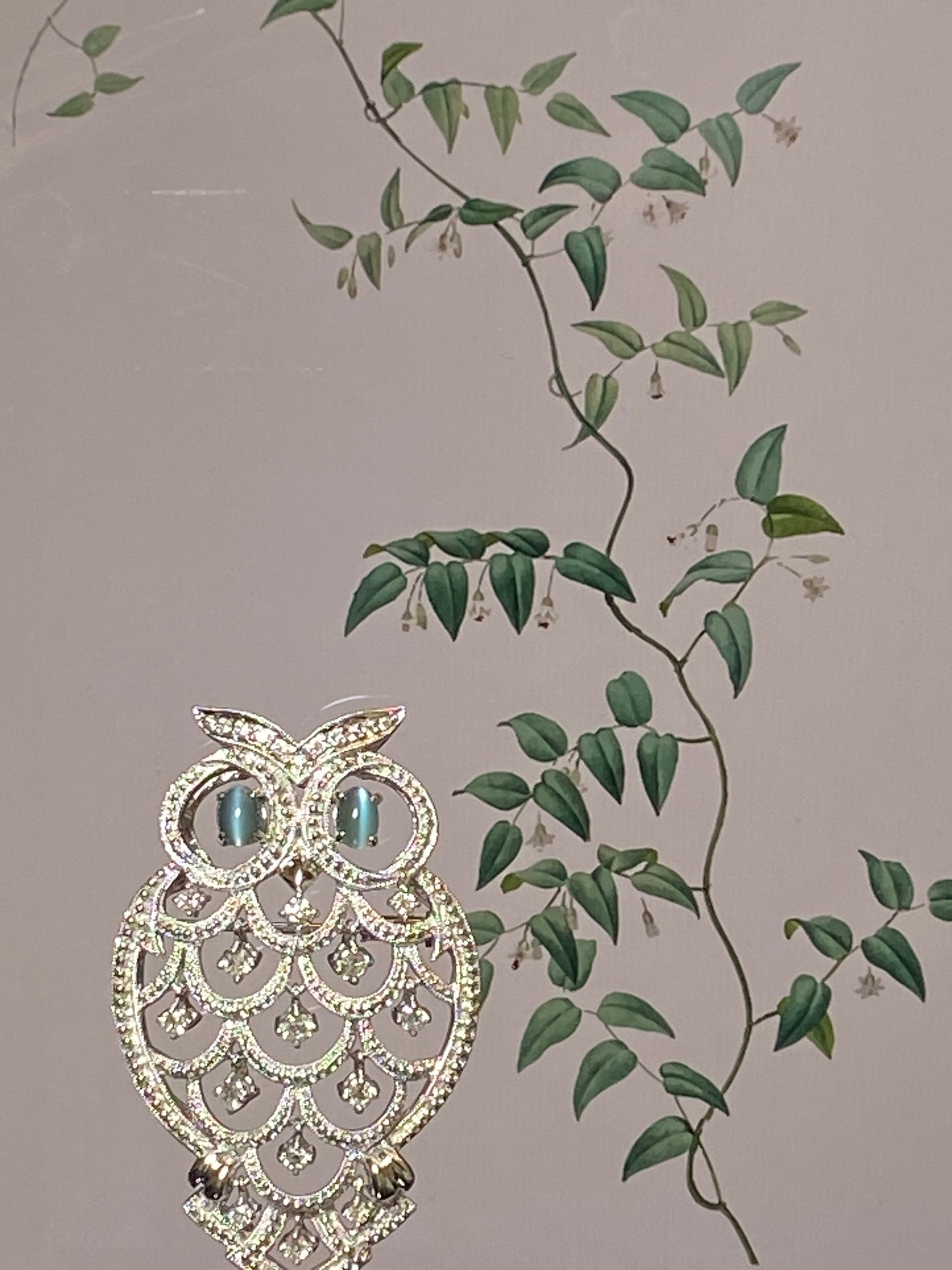 Owl motif Catseye Diamond Brooch