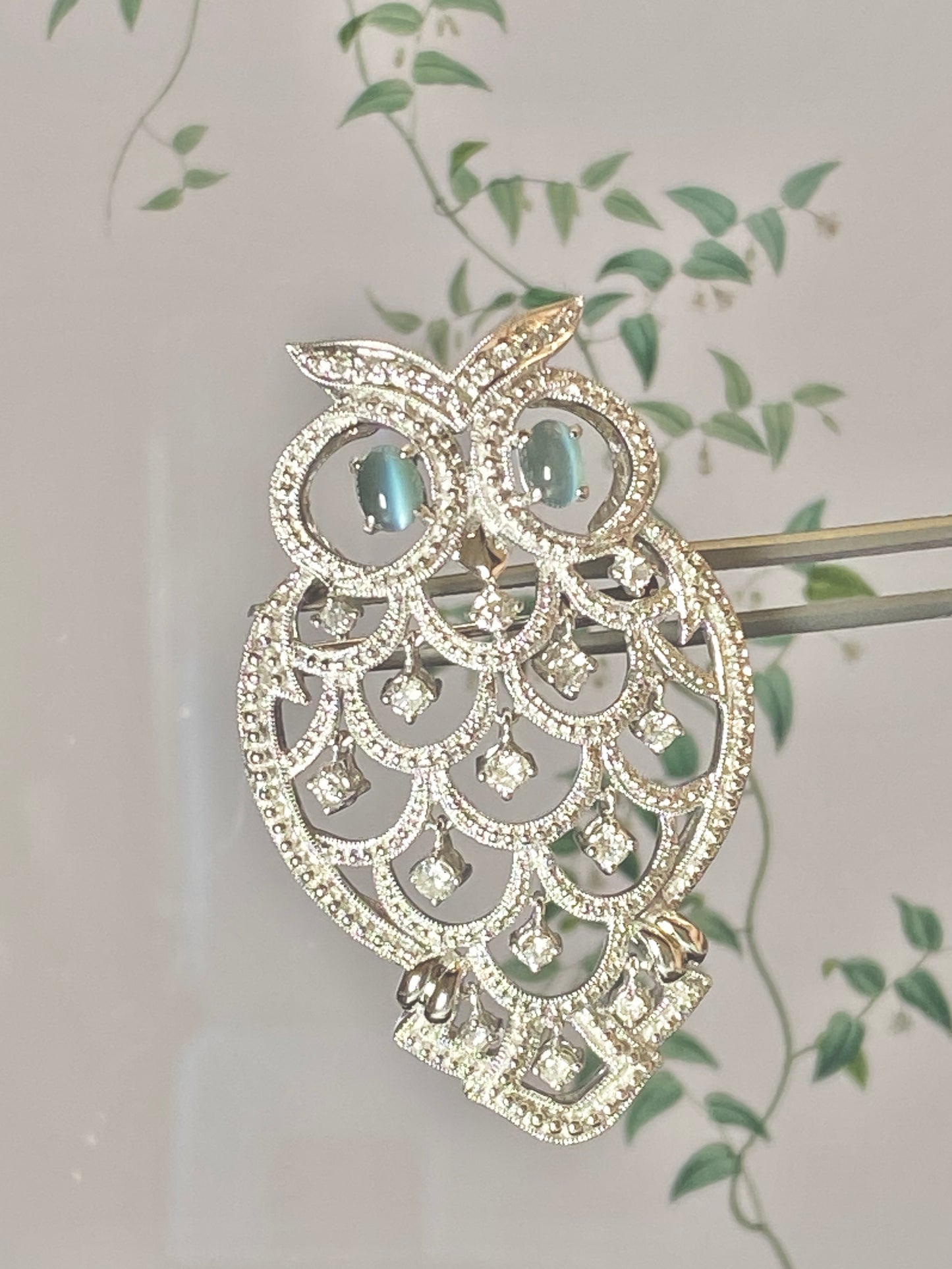 Owl motif Catseye Diamond Brooch