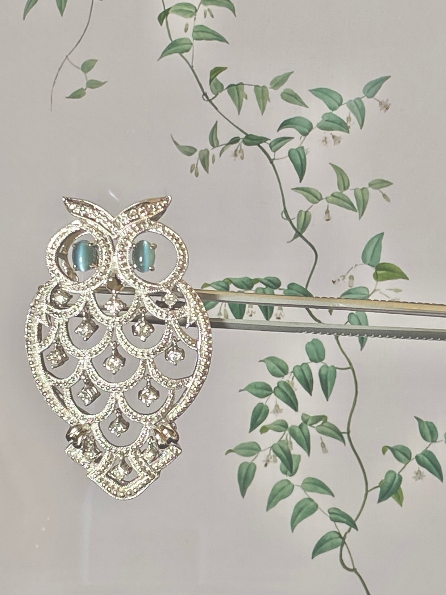 Owl motif Catseye Diamond Brooch