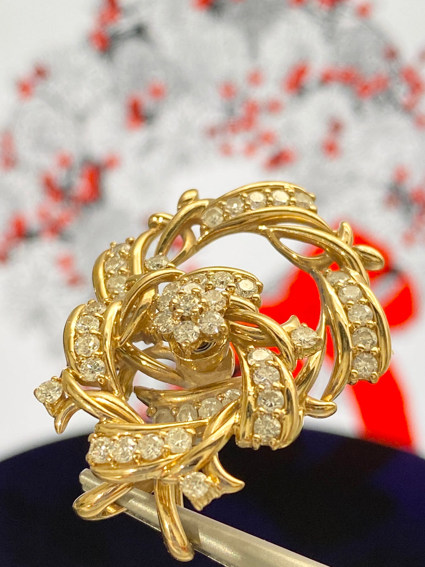 Wreath motif Diamond Pendant Top