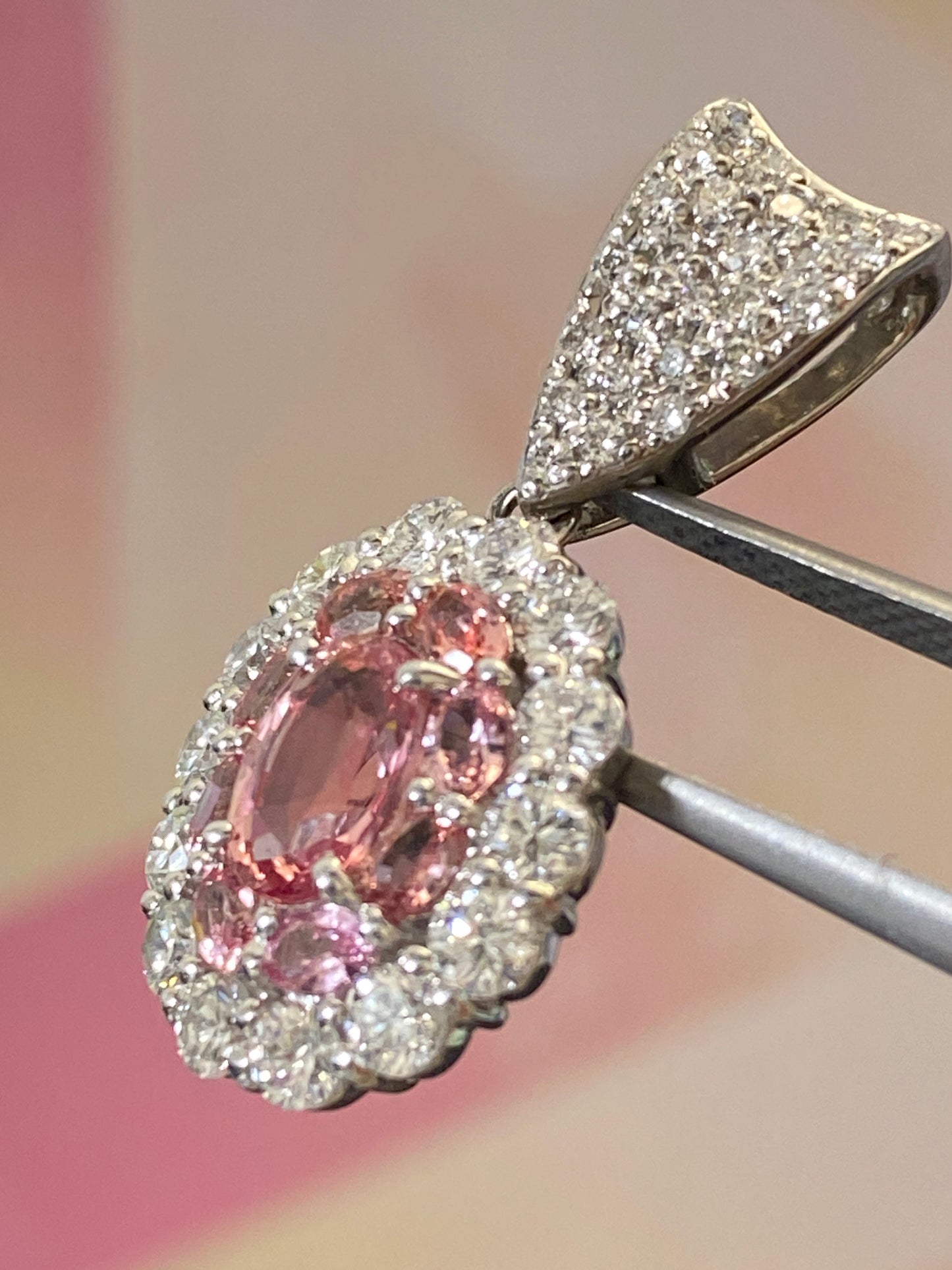 1 carat Padparadscha Sapphire Halo Padparadscha Sapphire Diamonds Pendant Top | no heat | GIA