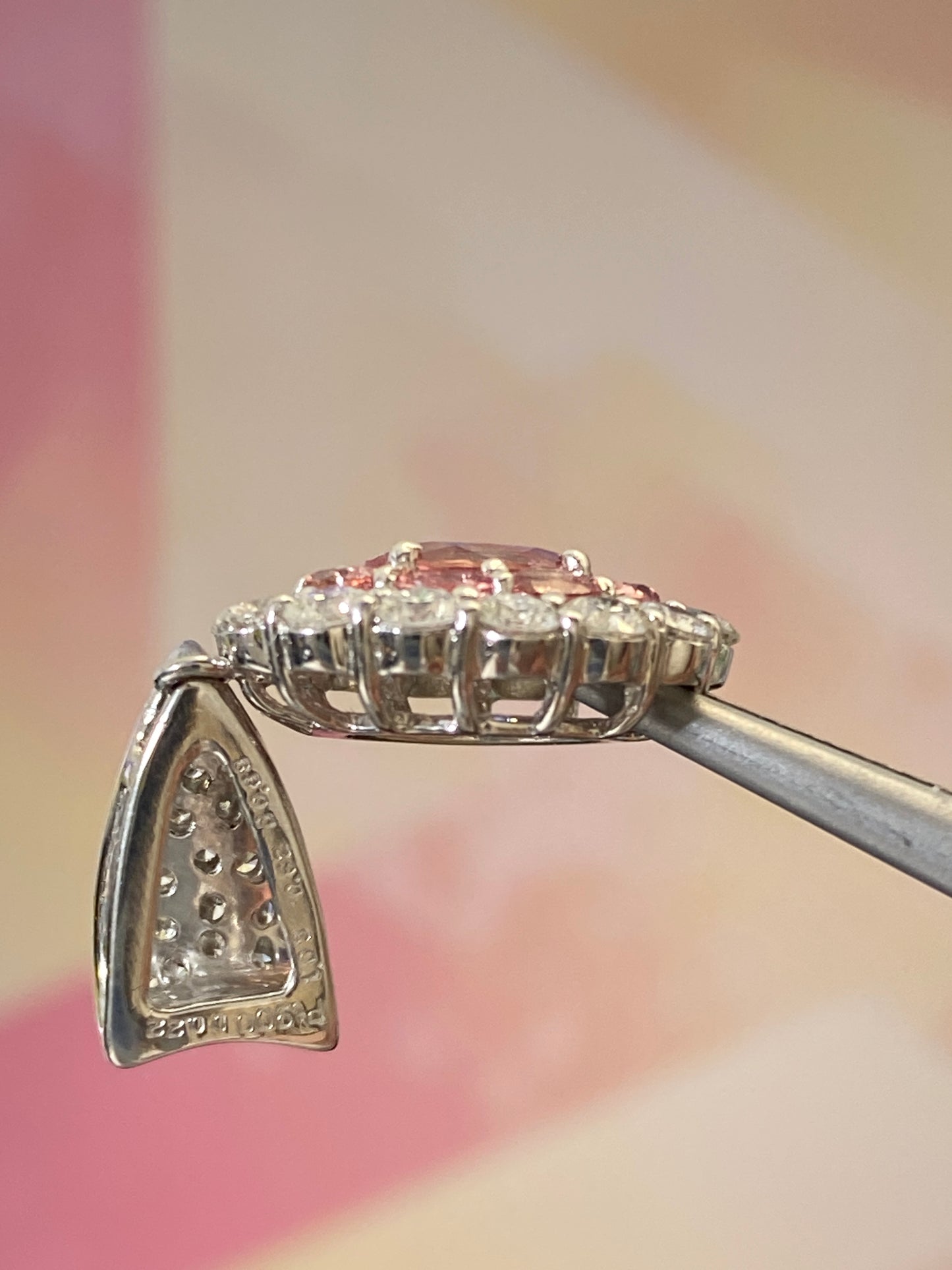 1 carat Padparadscha Sapphire Halo Padparadscha Sapphire Diamonds Pendant Top | no heat | GIA