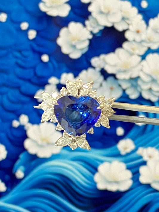 6 carat Heart Royal Blue Sapphire Ring